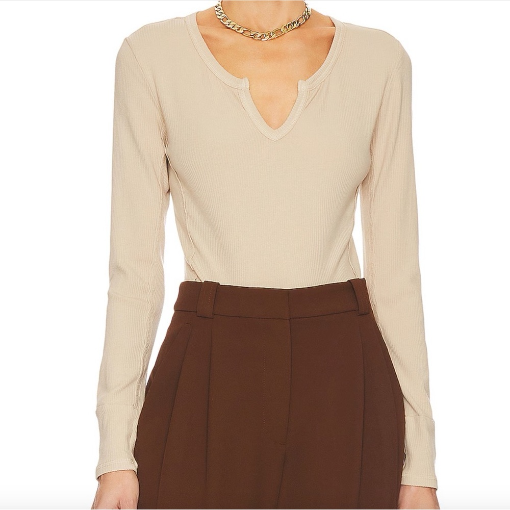 Bobi split v neck crop top